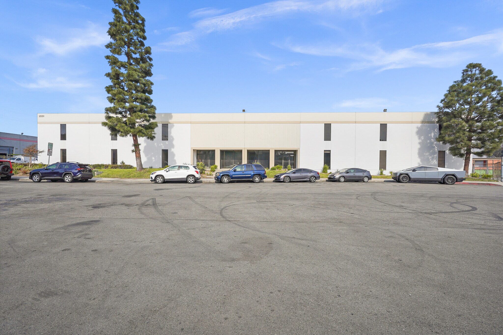 2551 Santa Fe Ave, Redondo Beach, CA for lease Building Photo- Image 1 of 9