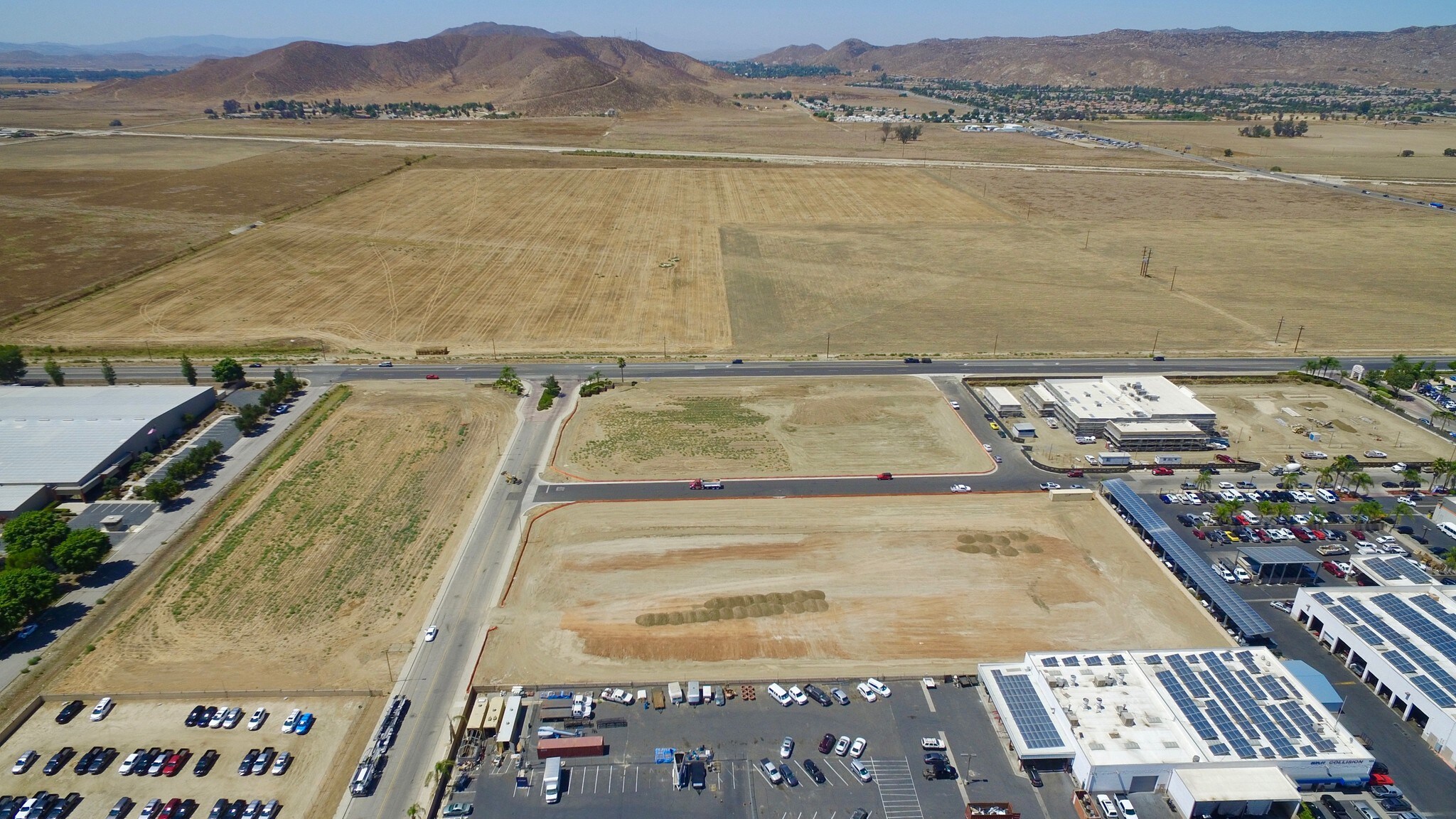 Warren Rd &amp; Auto Mall Dr, Hemet, CA, 92545 Commercial