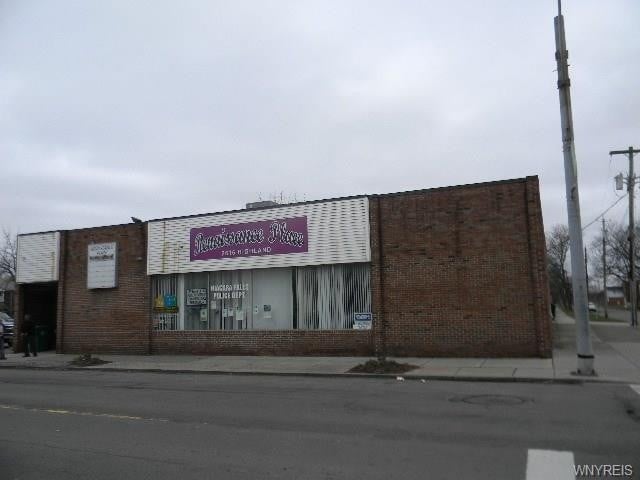 2616 Highland Ave, Niagara Falls, NY for sale - Primary Photo - Image 1 of 1