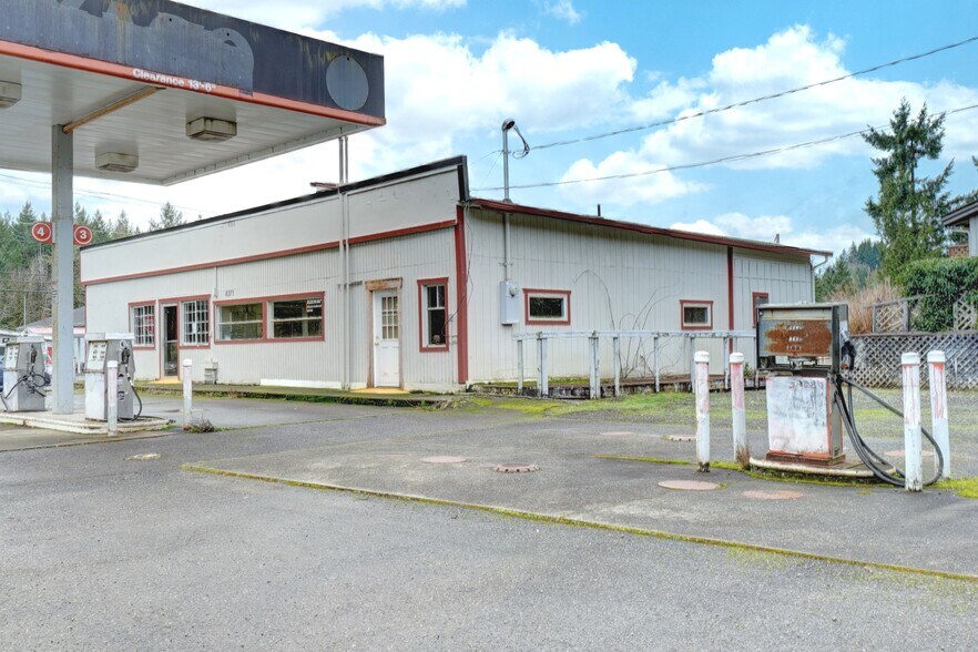 4371 E Grapeview Loop Rd, Allyn, WA for sale - Building Photo - Image 1 of 1