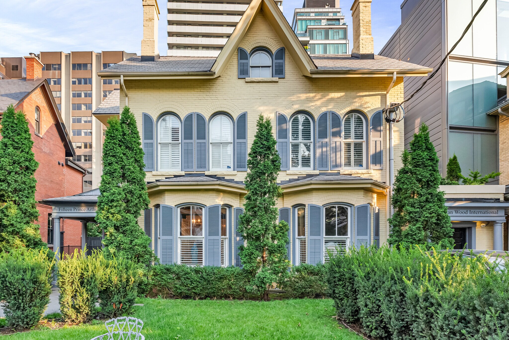 15 Prince Arthur Ave, Toronto, ON for lease Building Photo- Image 1 of 31