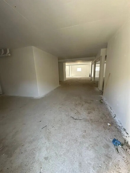 Retail in Fontenay-sous-Bois for lease - Building Photo - Image 3 of 7