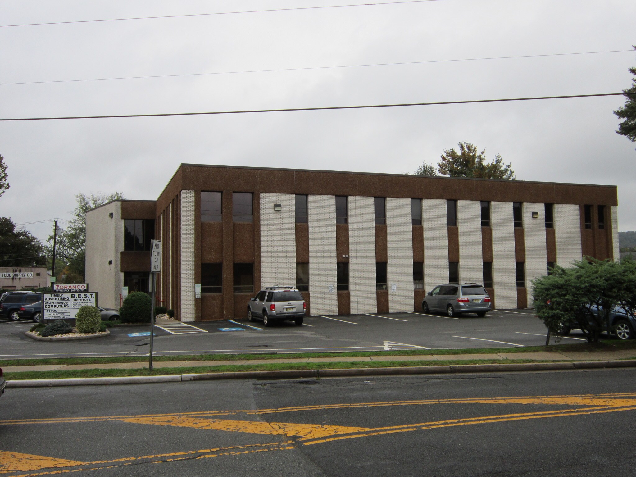 601 Bound Brook Rd, Middlesex, NJ 08846 Middlesex Office Plaza