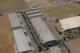2998 S Angus Ave, Fresno, CA - AERIAL  map view