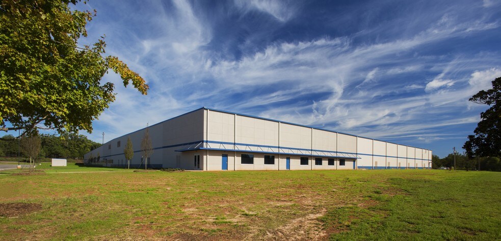 2071 Fryml Dr, Spartanburg, SC for sale - Building Photo - Image 1 of 1