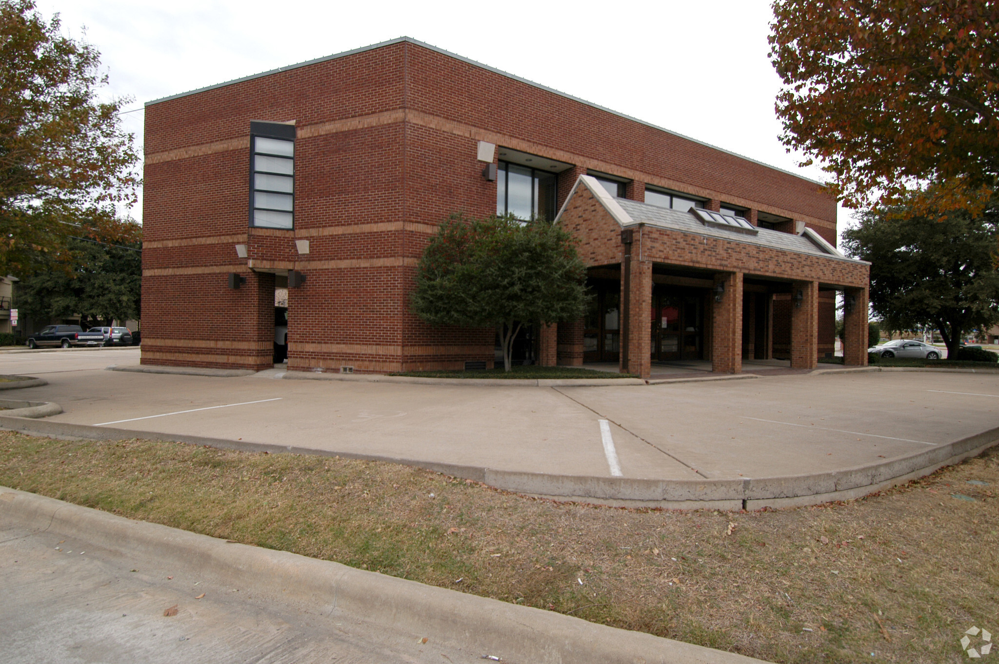 1801 W Louisiana St, McKinney, TX for lease Primary Photo- Image 1 of 5