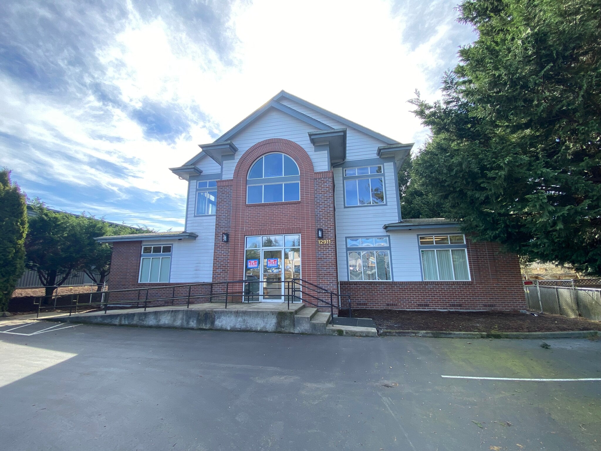 12911 SE Kent Kangley Rd, Kent, WA for lease Building Photo- Image 1 of 38