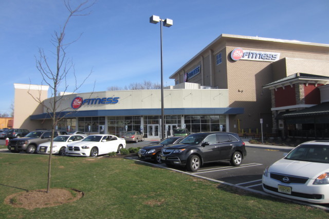 260 E State Route 4, Paramus, NJ for lease Primary Photo- Image 1 of 4