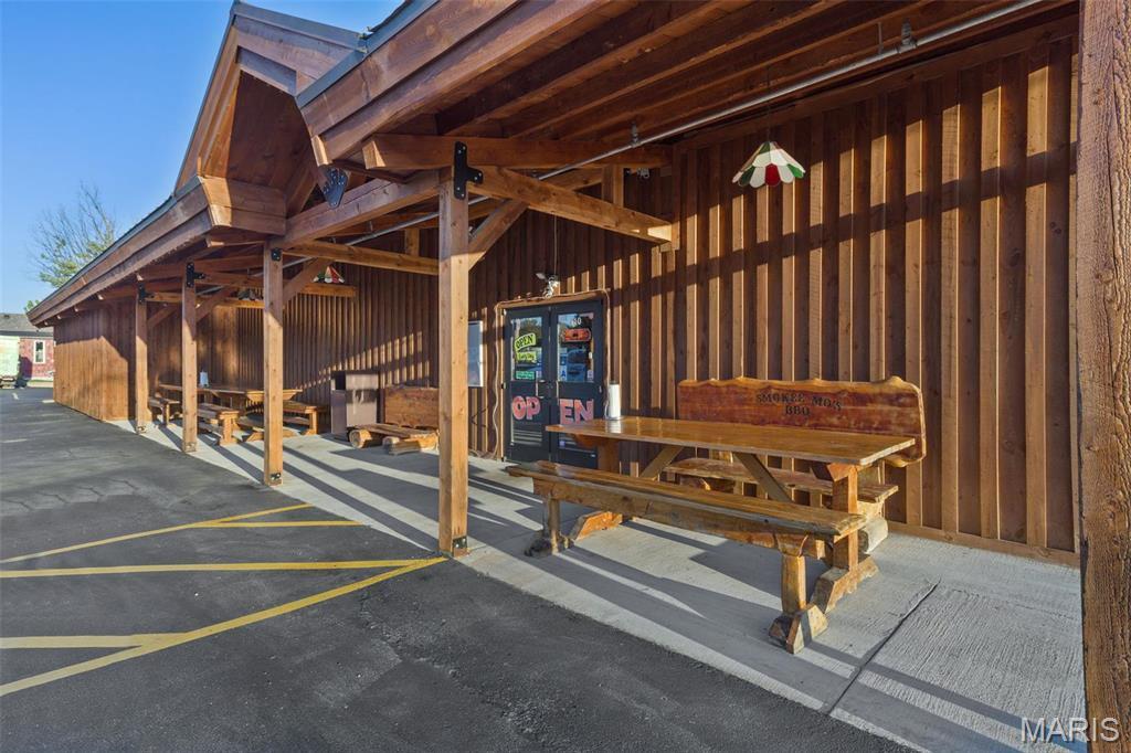 110 Old Meramec Station Rd, Ballwin, MO for sale Primary Photo- Image 1 of 9