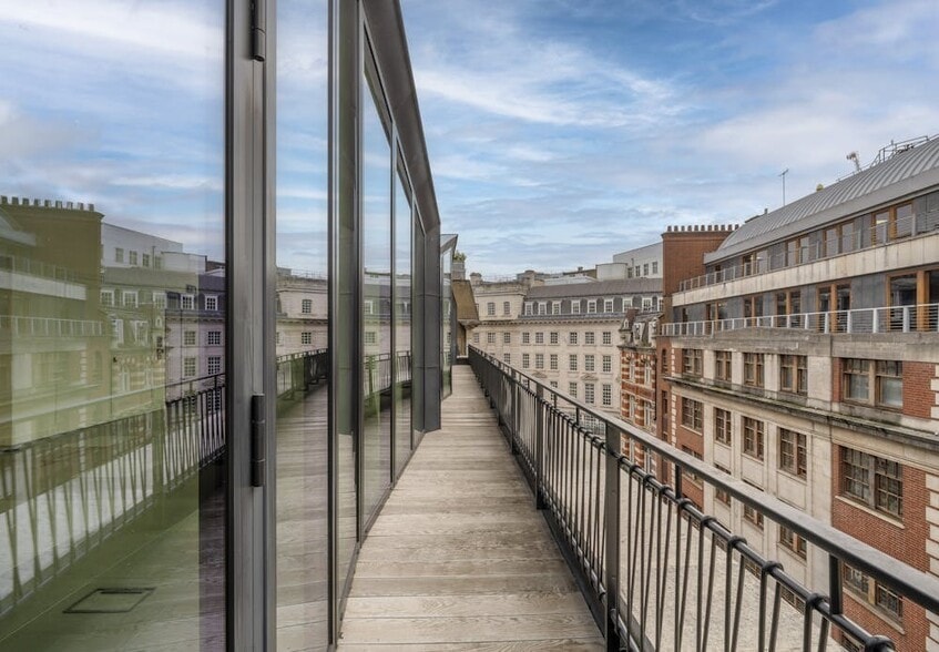 5-8 Warwick St, London for lease - Building Photo - Image 3 of 9