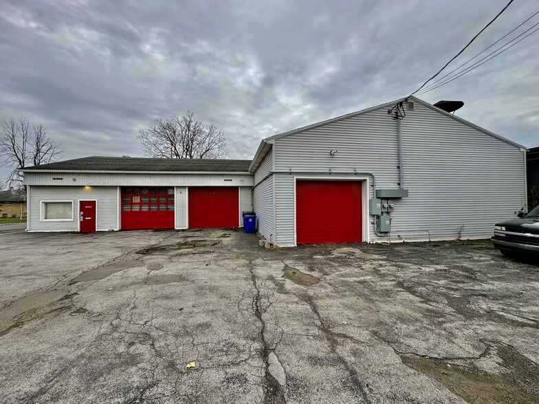 2085 Clinton St, West Seneca, NY for sale - Building Photo - Image 1 of 24