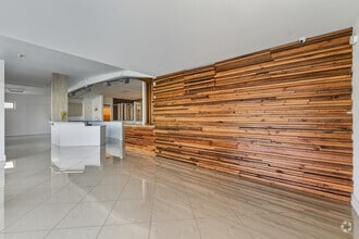 5633 Southwest Fwy, Houston, TX for lease Interior Photo- Image 2 of 15