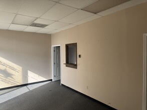 2525 Pio Nono Ave, Macon-Bibb, GA for lease Building Photo- Image 2 of 4