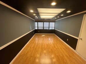 12995 S Cleveland Ave, Fort Myers, FL for lease Interior Photo- Image 2 of 10