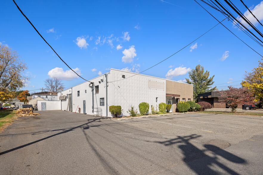 5 Willow St, Moonachie, NJ for lease - Building Photo - Image 2 of 25