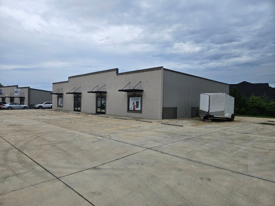 714 William Blount Dr, Maryville, TN for lease Building Photo- Image 1 of 8