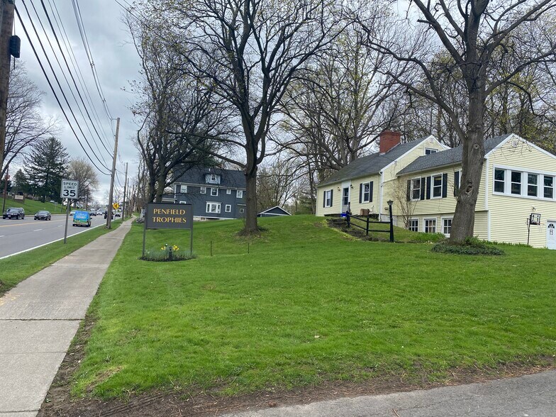 1755 Penfield Rd, Rochester, NY 14625