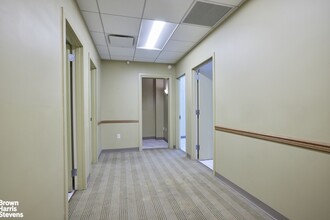 1115 Fifth Ave, New York, NY for lease Interior Photo- Image 1 of 8