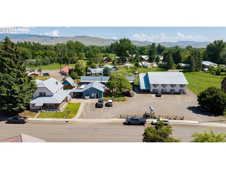 160 S Main St, Halfway, OR for sale - Primary Photo - Image 1 of 1