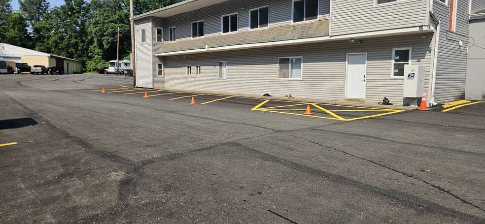 400 Railroad St, Pittsburgh, PA for lease - Building Photo - Image 3 of 41