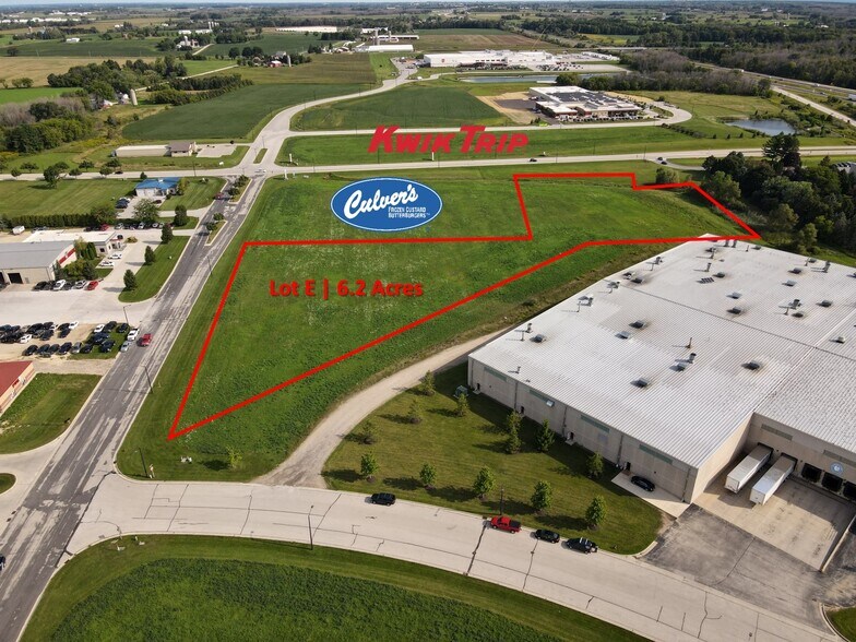 S Business Park Dr, Oostburg, WI for sale - Aerial - Image 2 of 5