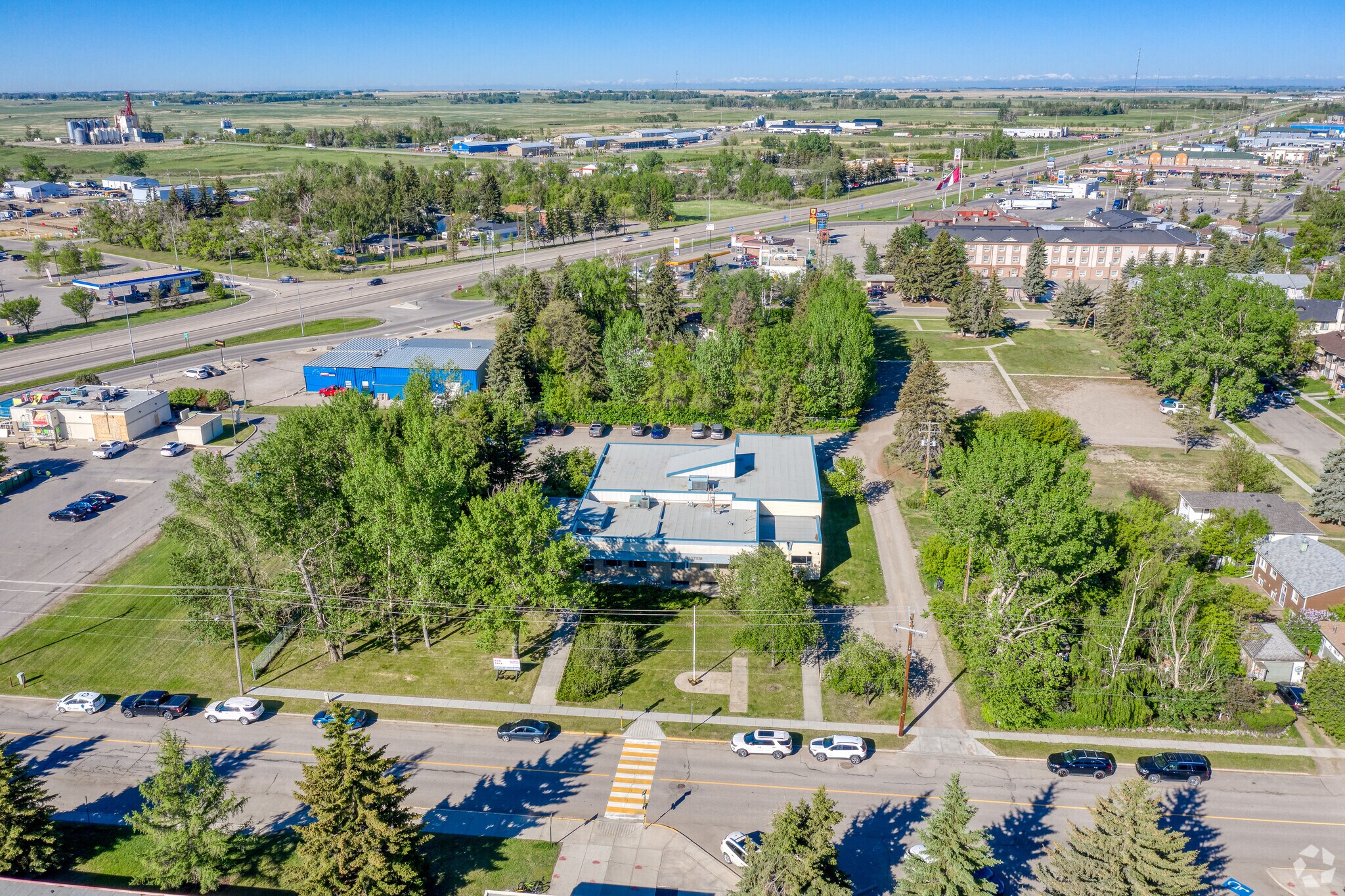 710 2 St, Strathmore, AB T1P 1K4 Office for Sale