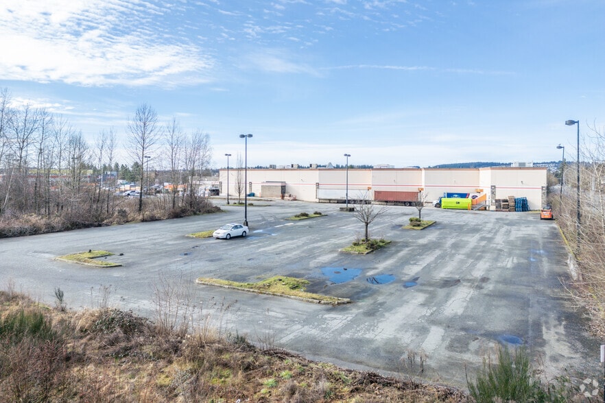 970 Dominion & 985 Nicola Avenue portfolio of 2 properties for sale on LoopNet.com - Building Photo - Image 2 of 3