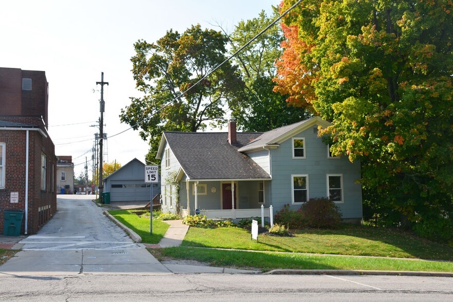 107 Center St, Chardon, OH for sale - Building Photo - Image 3 of 29