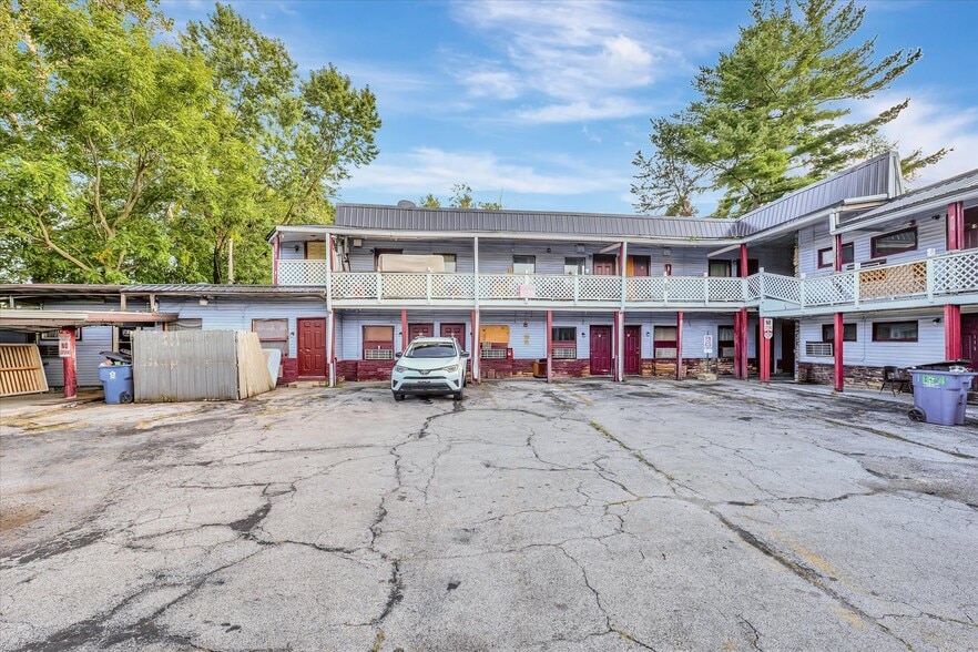 American Inn Motel portfolio of 3 properties for sale on LoopNet.com - Building Photo - Image 3 of 27