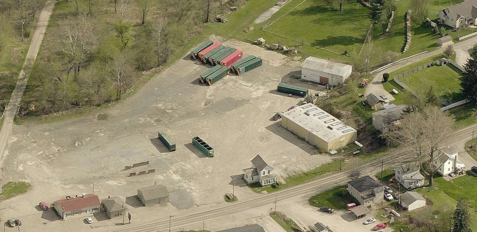 20 S Church St, Sherrodsville, OH 44675