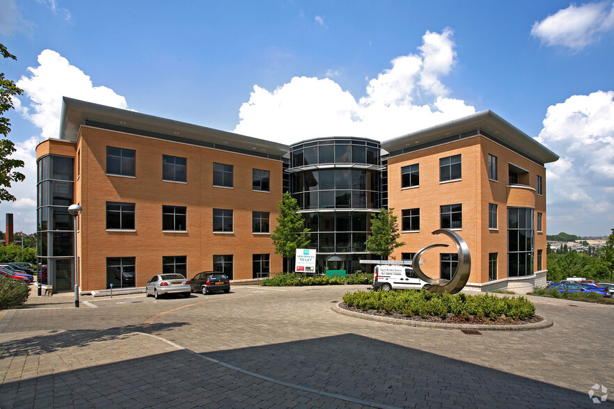 Capability Green, Luton for lease - Building Photo - Image 2 of 10