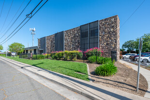 3325-3327 Longview Dr, Sacramento CA - Warehouse