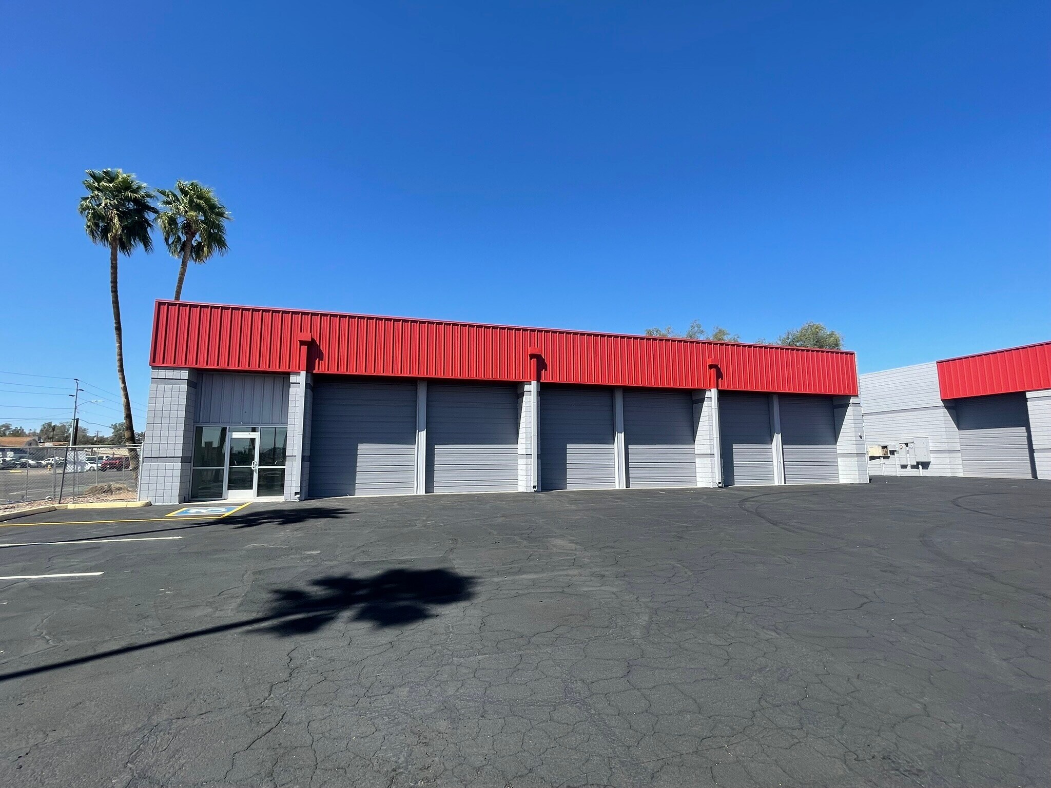 17029 N Cave Creek Rd, Phoenix, AZ for lease Building Photo- Image 1 of 3