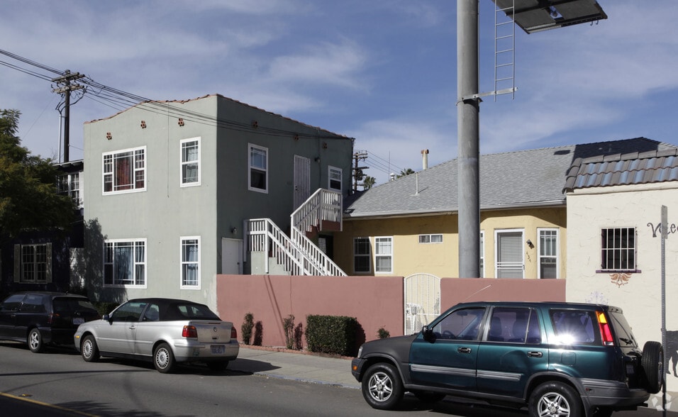 5th & Pennsylvania portfolio of 4 properties for sale on LoopNet.com - Primary Photo - Image 1 of 4