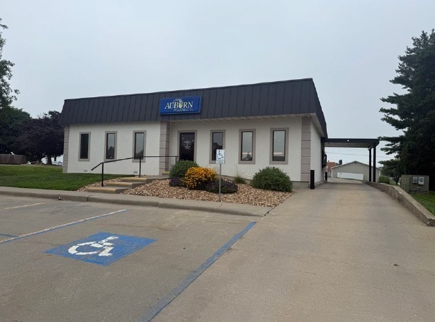 Medical Office Complex portfolio of 2 properties for sale on LoopNet.com - Primary Photo - Image 2 of 2