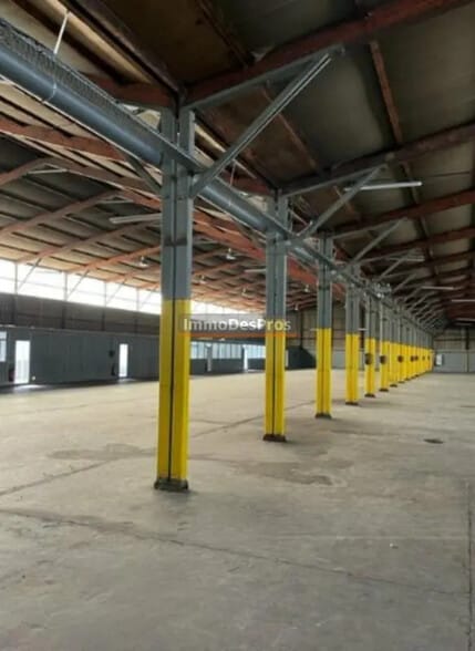 Flex in Seclin for lease - Building Photo - Image 3 of 7