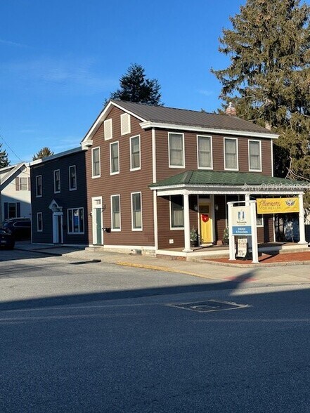40 W Main St, Hummelstown, PA for sale - Primary Photo - Image 1 of 1