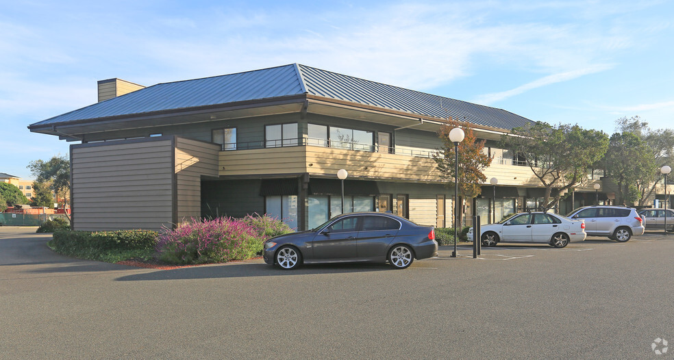 2381 Mariner Square Dr, Alameda, CA for lease - Building Photo - Image 2 of 3