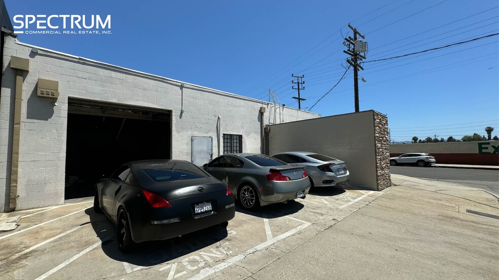 18531 Eddy St, Northridge, CA for lease - Building Photo - Image 2 of 8