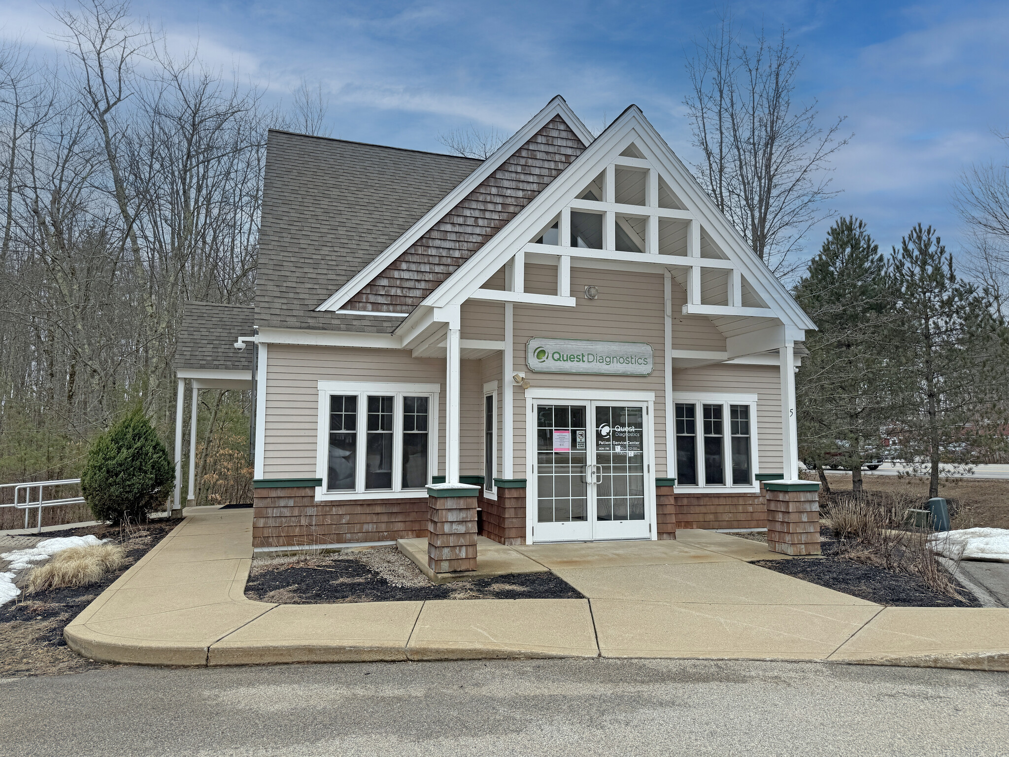 5 Clark Way, Somersworth, NH for sale Primary Photo- Image 1 of 1