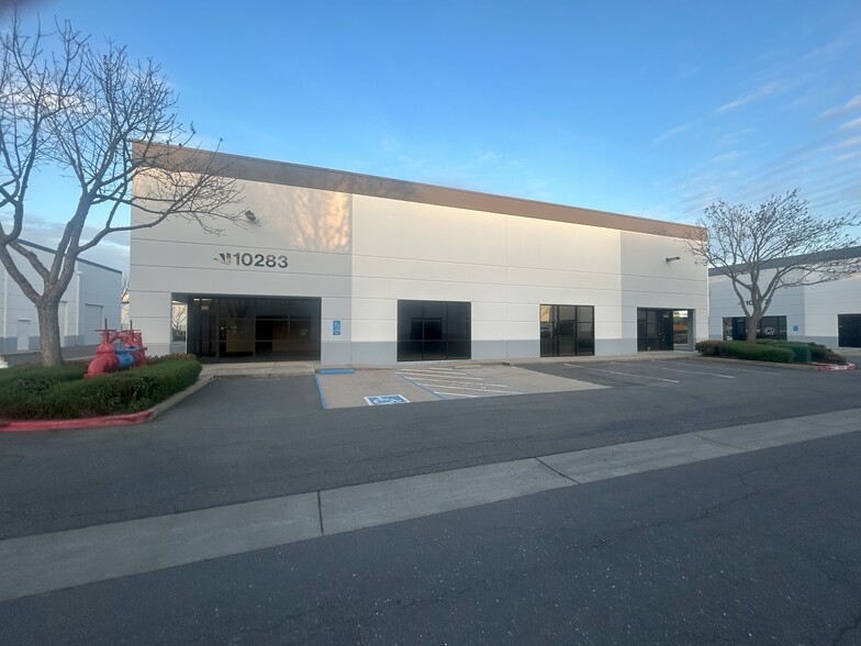 10283 Iron Rock Way, Elk Grove, CA for lease - Building Photo - Image 1 of 4