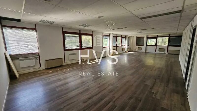 Office in Meyreuil for lease - Interior Photo - Image 2 of 4