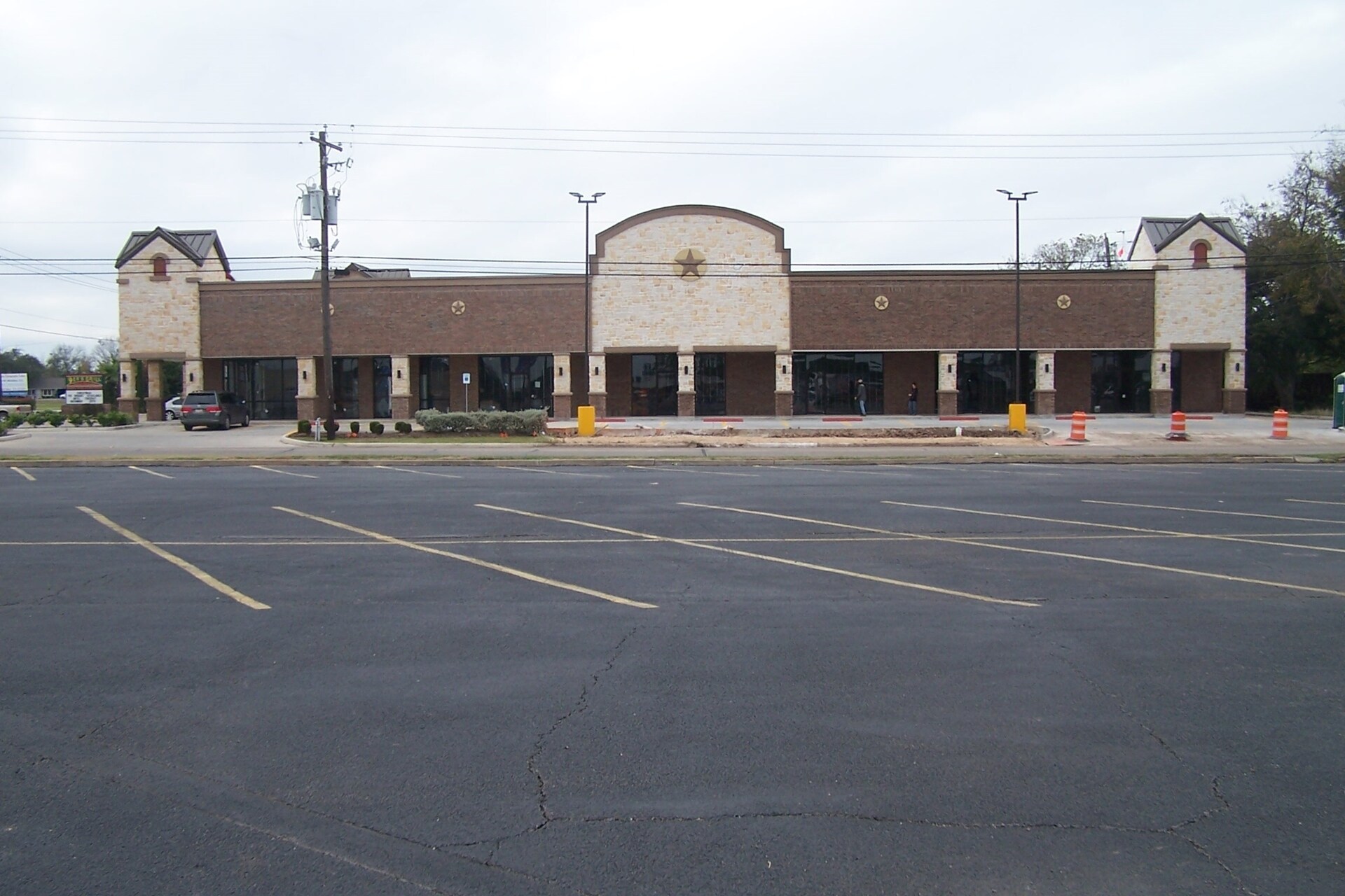 1715 N Fulton St, Wharton, TX for sale Primary Photo- Image 1 of 1