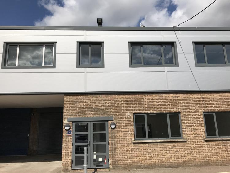 Imperial Way, Watford for lease - Building Photo - Image 1 of 17