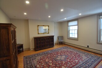 68 E Court St, Doylestown, PA for lease Interior Photo- Image 1 of 3