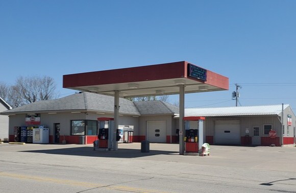 204 N Main St, Garnavillo, IA for sale Primary Photo- Image 1 of 1