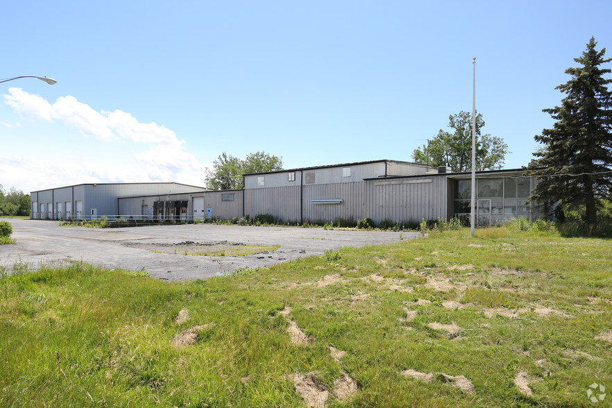 11075 Walden Ave, Alden, NY for sale - Primary Photo - Image 1 of 30