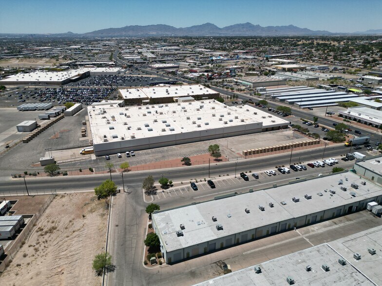 11500 Pellicano Dr, El Paso, TX 79936 Office/Warehouse Opportunity