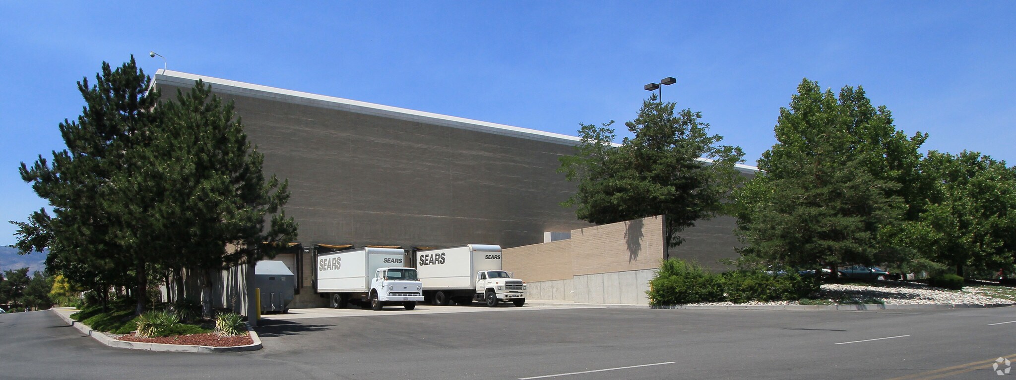 5000 Meadowood Mall Cir, Reno, NV 89502 Meadowood Mall