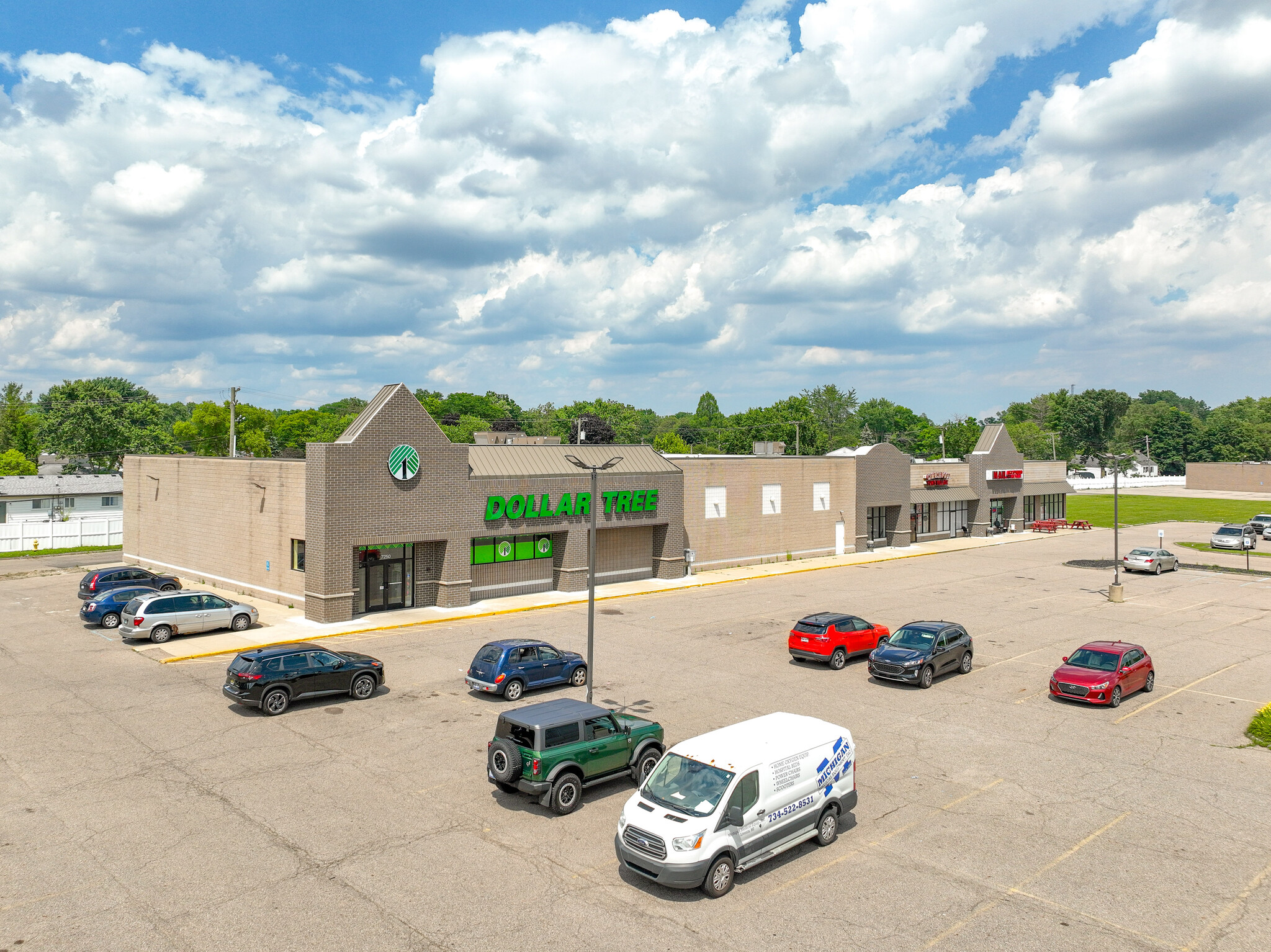 32500-32888 W Warren Rd, Westland, MI for lease Building Photo- Image 1 of 8